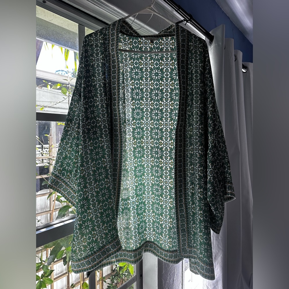 Max Studio green tile open front kimono